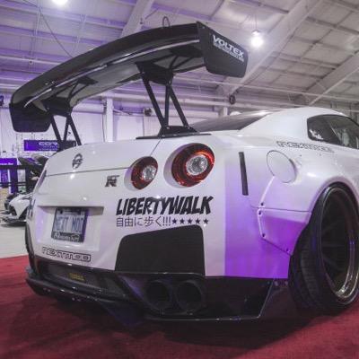 see insane cars here! feel free to retweet the insane cars you see #insanecar