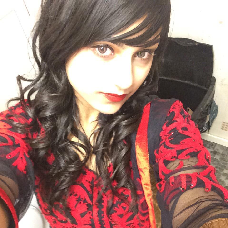 Hii☺,I'm 18,Muslim,New Too Twitter Follow 4 A Follow Back,22 November My Birthday! •Ķεερ ςαlm, δταɏ δτƦσƞǥ & δσιđìεƦ ơƞ↠♡⇆•♥ → Hαţεяȿ Ɠuƞƞα Hαţε ←