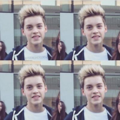 ⠀⠀⠀one direction⠀⠀⠀+ ⠀⠀⠀stereo kicks⠀⠀⠀