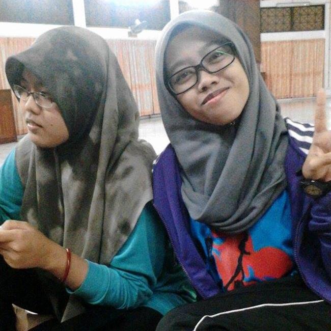 amira_majelan's profile picture. amira | 21 | utmjb