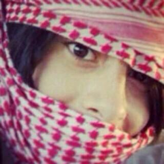 لو نبتعد آنآ مآني نآكر جميل ولو تقول تذكر بقول يَ جمآل آيآمنآآ ~*
                                      .  PIN:2B2BD3A6.