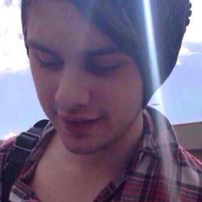 hi cutie, go follow @deepthroatmuke and ask for a follow back