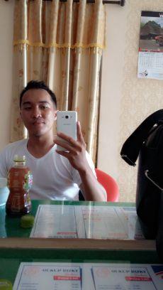 Impossible is nothing |   Hard Worker| Ga suka orang munafik| Red & Blue Lover| Sanguinis | Let's friends :)