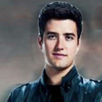 Hi I'm Logan Mitchell from Big Time Rush! (Not the Real Logan)