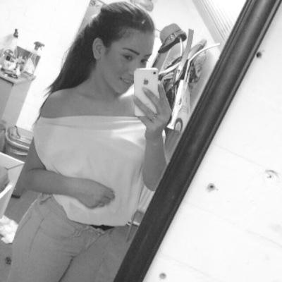 ig kuss_sharona 
never give up on what you love