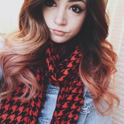 please follow @tayswonder cause she gave u this free follow