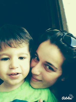 no m importa para donde vas ..yo voy sin mirar atras quiero ser tu acompañante...  Lau ...  ♡