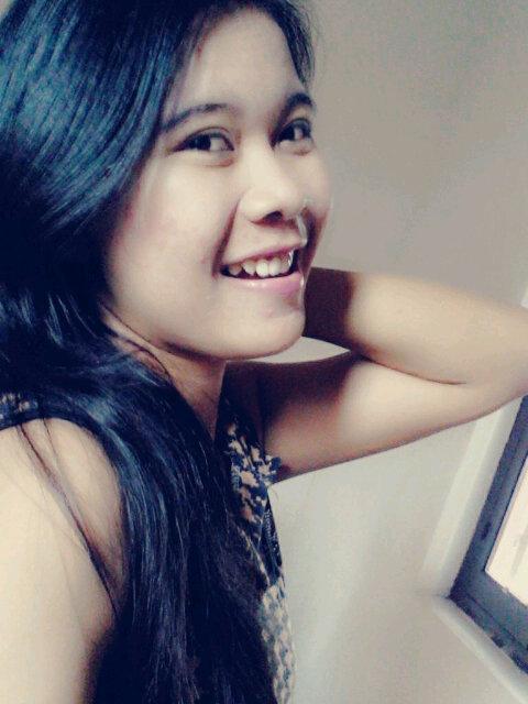 ndinya_dochi's profile picture. Vindia dewi,25April1995. Universitas Negri Malang(sastra indonesia)