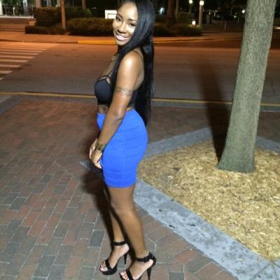 ItsJustShadee's profile picture. IG: itsjustshadee.