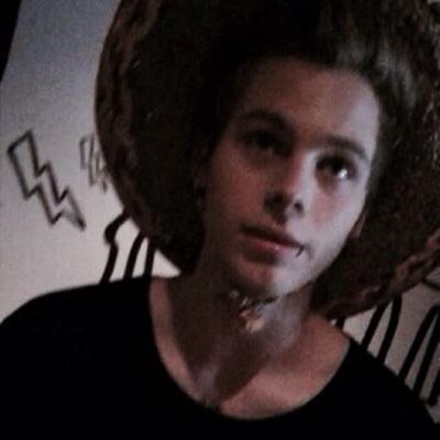 free follow. don't follow this account, just vote for 5sos #vote5sos @79lrh