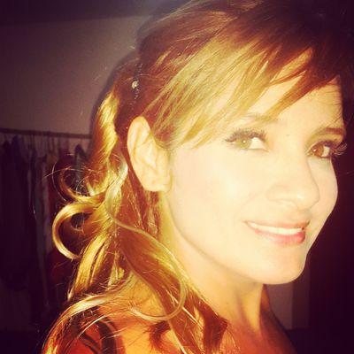 AgostoDe's profile picture. me gusta la cosmetolojia estudio diseño grafico me encanta el modelaje