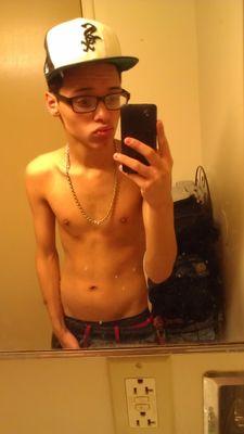 Kik @El_Papi_25        Sc @ElFlakiitoj  Whatapp 216-352-6293