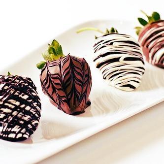 SerenaEaton21's profile picture. 