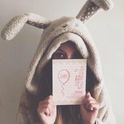 free follow so pleaseeee go and follow @pointlessugg_ ♡