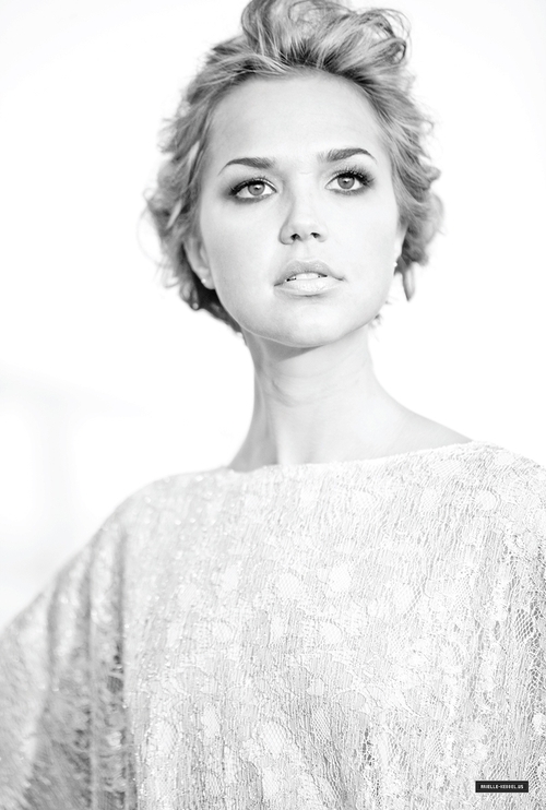kebbelonline's profile picture. Arielle Kebbel Online's twitter page, to make it easier for you to follow us!