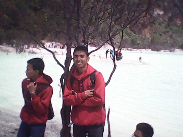 roufmegalister's profile picture. 