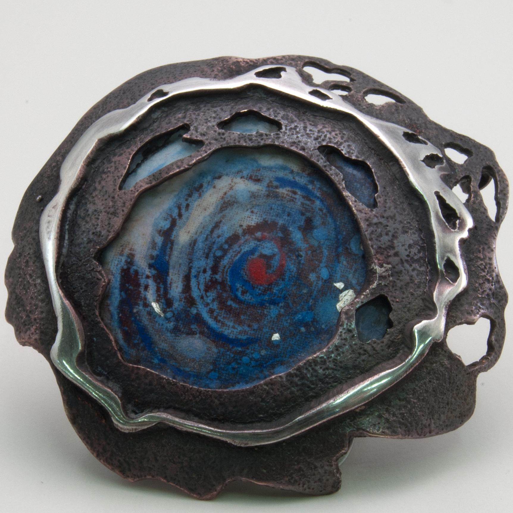 Artist, jewelry designer, enamellst, gadabout. I make pretty and odd things. Occasionally just pretty odd.
