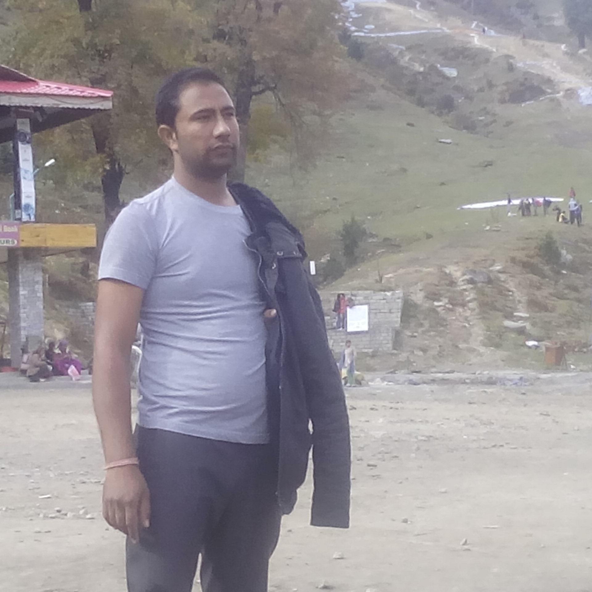 RajeshKajal5577's profile picture. 