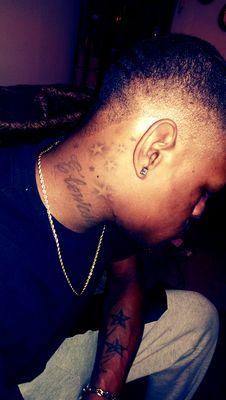 I keep a swan full of killas keep runnin at cha mouth thro my alligators on u. follow yo boi