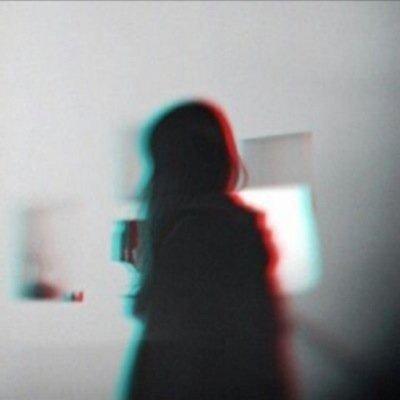 ‏الناس عليك وربك معك .