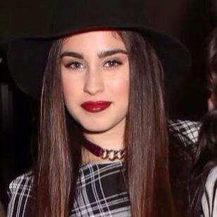 mariliafritas12's profile picture. ola acabei de lhe dar follow gratis agora vc poderia seguir a conta @laurenojenta ?? pfvr nao ignora esta em meta obrigada desde ja