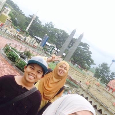 Muizzudin012's profile picture. 