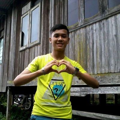 farislage's profile picture. 