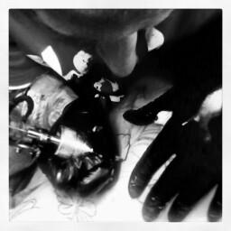 im a tattoo artist and a graffitti artist ive been doing art all my mifei love the hell out of it