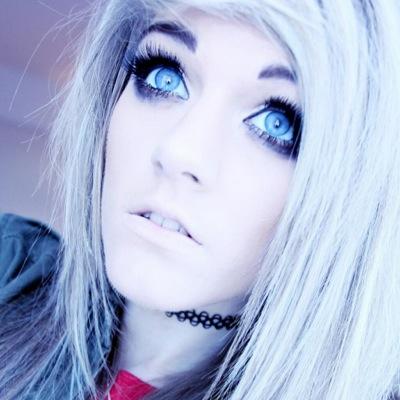 {Kat~17~bi~ForeverAlone~im a bitch~DYING} {Jackson~16~Bi~Single}