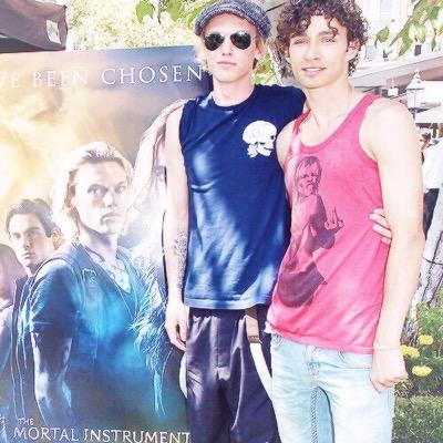 buisness_not's profile picture. I ❤️ the Janoskians xx
Follow 4 follow x