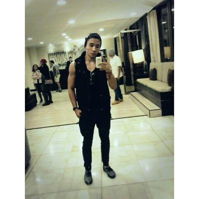 _chinoedi's profile picture. Edison Soza Bailarin de vive company, Maykel Cedeño, integrante del grupo #Lideres en @decasaencasa