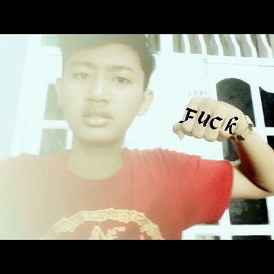 Gabutuh omong kosong || Love Poppunk,Like Screamo, No Reggae || Man.united || Semoga yg unfollow gue dapet karma *amin* :D