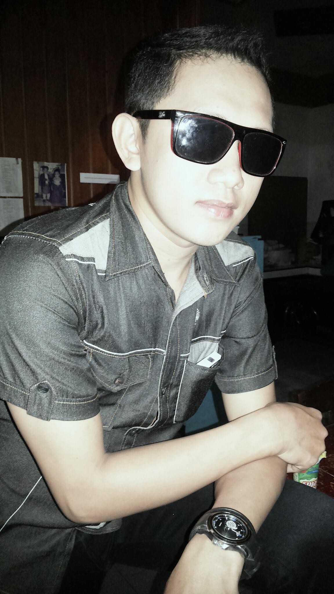 ahmadal04248555's profile picture. 