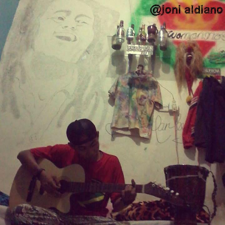 Newpin:5758F69F
Line/path/instagram:joni_aldiano
Facebook:joni aldiano