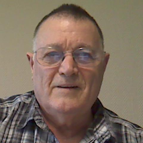 ramondiaz0823's profile picture. 