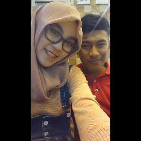 eka_listya's profile picture. 