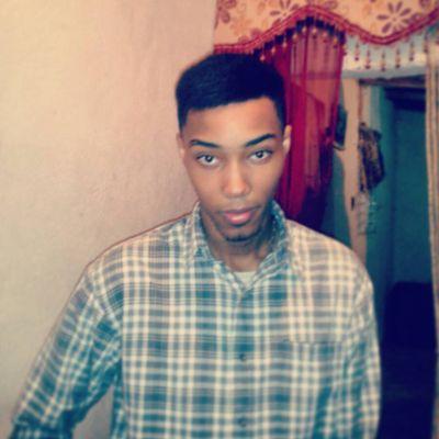 Polishow It's A Upcoming New Talent DJ & Producer In The EDM Scene

Emanuel Poli Better Know As Polishow is a DJ / Producer