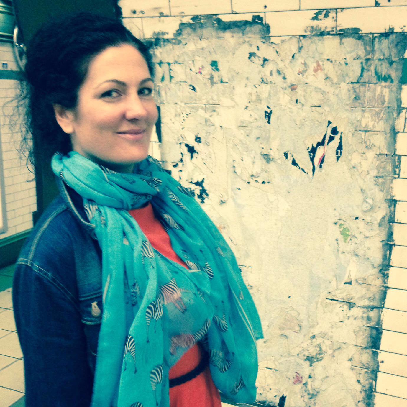Port Dance Theatre Project choreographer. Weaving comedy and words into dance.