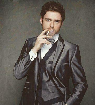 OliverSmyles's profile picture. [THG-RP]