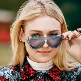 dakotafanning28's profile picture. 