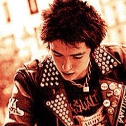 MimicExpert's profile picture. Some sort of magic object gave me the power to become anyone I know.. Makes it easier to take out those good guys. [RP] [OC] [Age 17.]