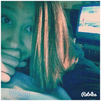 follow me and i will tweet u