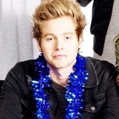 lol sorry another free follow from @kaliftcashton follow her pls (: xx