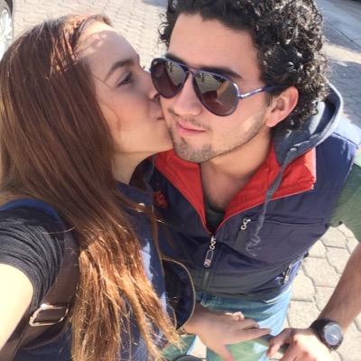 somos unos jovenes aprendiendo a ser papas, queremos compartirles un poco de nuestra vida con vlogs diarios