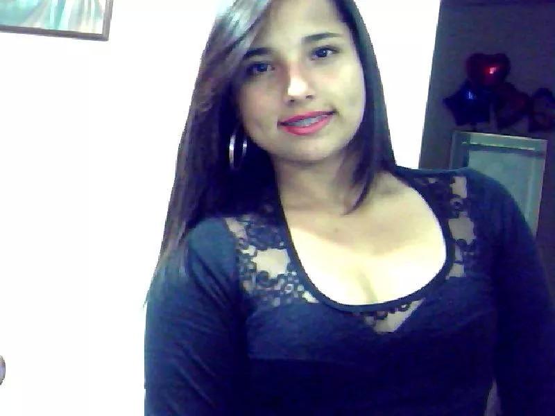 No hay disfraz que pueda largo tiempo ocultar el amor donde lo hay, ni fingirlo donde no lo hay.