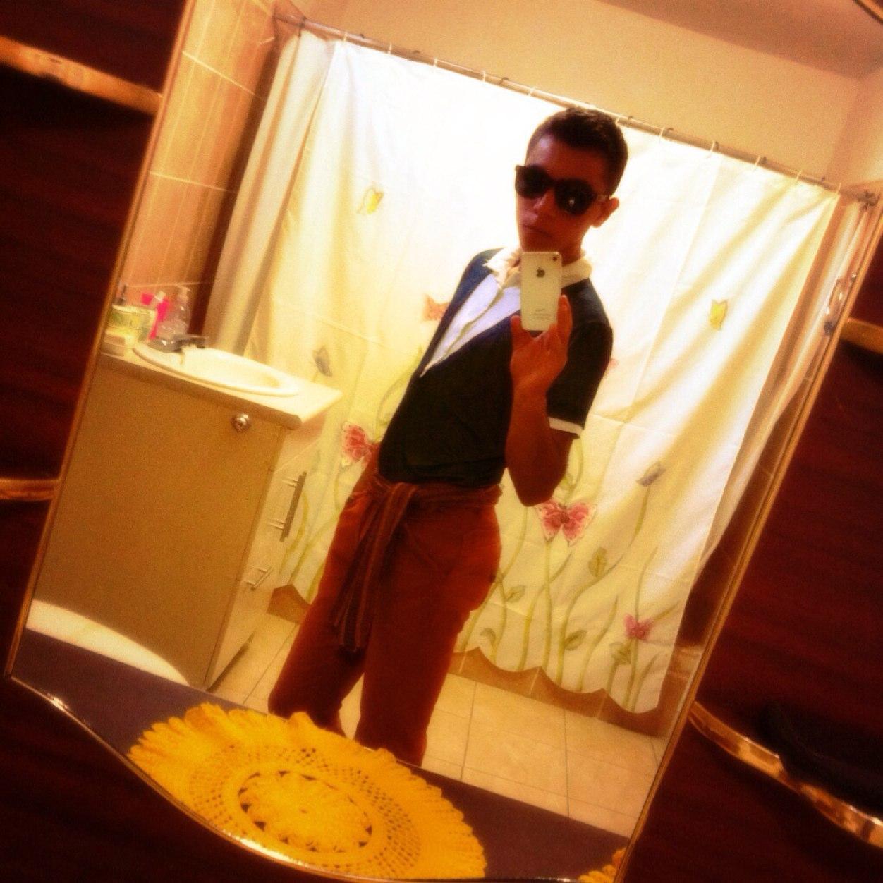 Facebook: Esau Ortega Guevara           Instagran: esau14_95