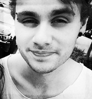 shangweedla's profile picture. Perhaps fuck off might be too kind.