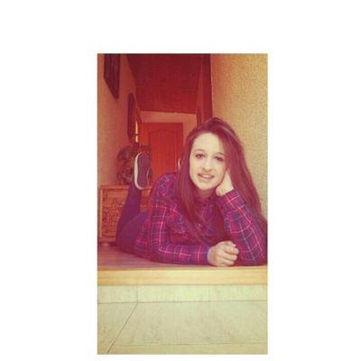 (14%) { Yo lucho por los sueños qué se pueden cumplir }/{La vida es muy corta , cómo para ir dejandola ir} // Viviendo la vida al limite ✌ @fran11xd11 ♥ amarte