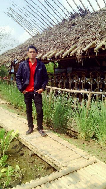 RieHeRezpect's profile picture. Bandung