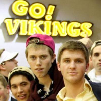 SMW Alumn | Intramural Champion | Homecoming King '12 | Hair spike enthusiest | Virgin | #Viking4Life